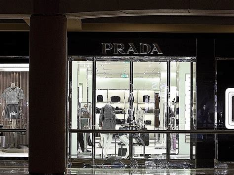 prada phoenix|Store Locator .